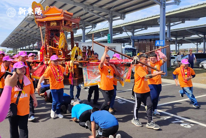 國道媽祖繞境駐駕西螺服務區，老大媽賜福全線平安