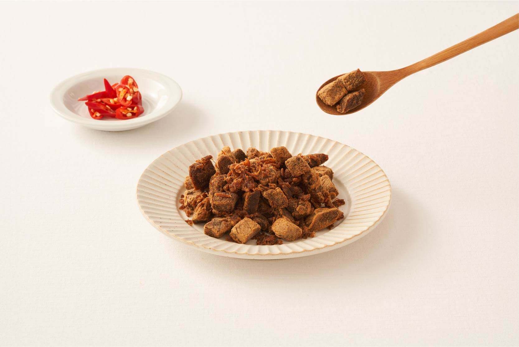 新東陽辣味牛肉角