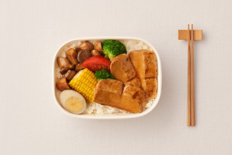 新東陽西螺便當-素鰻魚便當