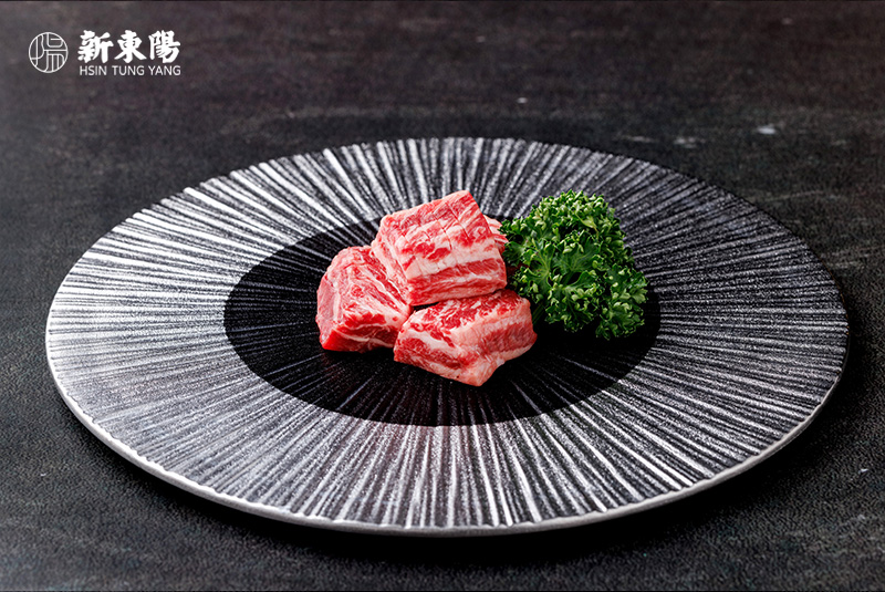 蒜香骨間肉/圖 新東陽 牛B燒肉​​​​​​​