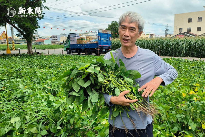 將軍企業社蔡老闆強調堅持本土種植黑豆釀造在地風味醬油。