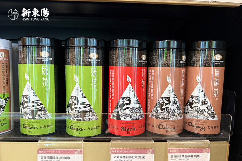 透過新東陽門市與機場通路，百香自然生態茶園的茶香走進更多旅人日常。
