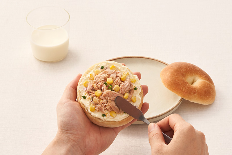 用新東陽玉米水煮鮪魚做出美味餐點